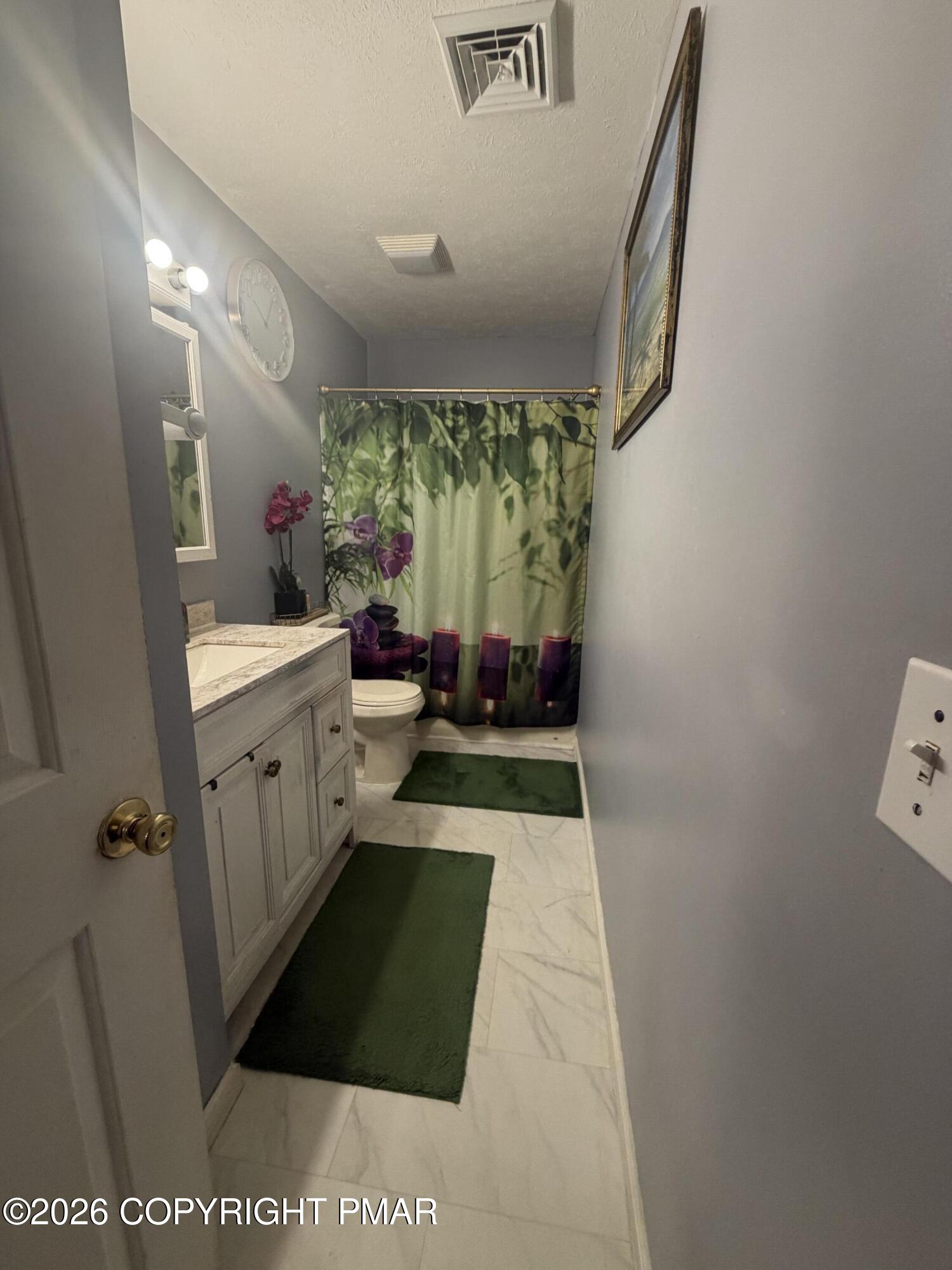 5257 Hummingbird Drive Property Photo 23