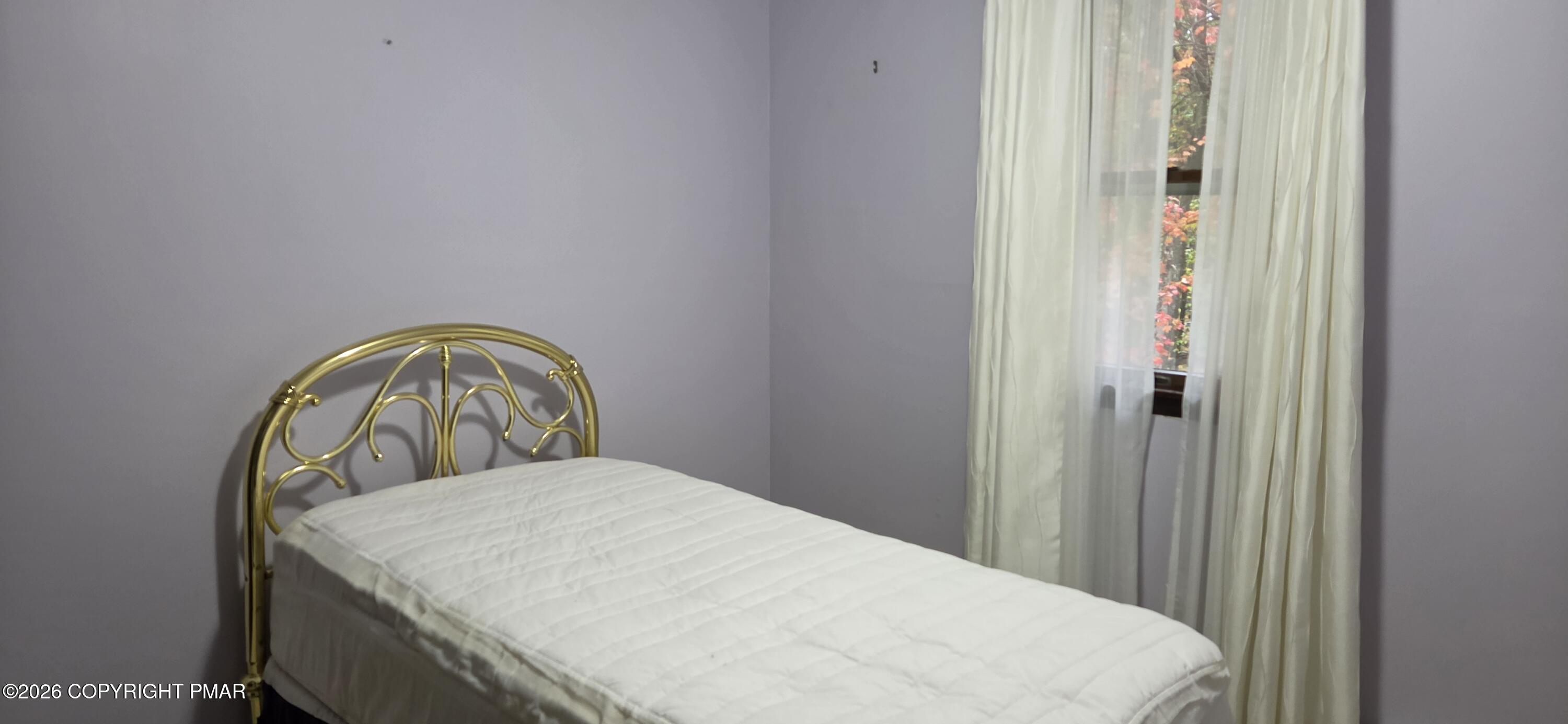 327 Stillwater Drive Property Photo 10