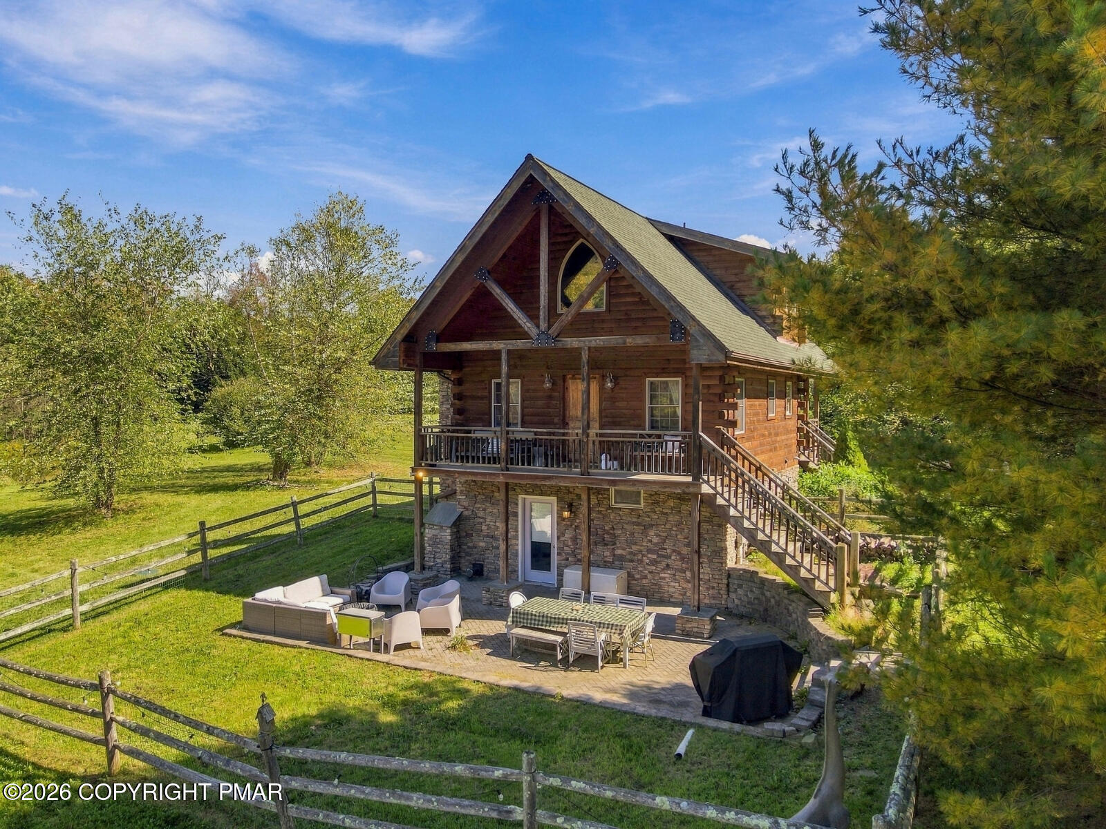 100 Meadowlark Lane Property Photo 3