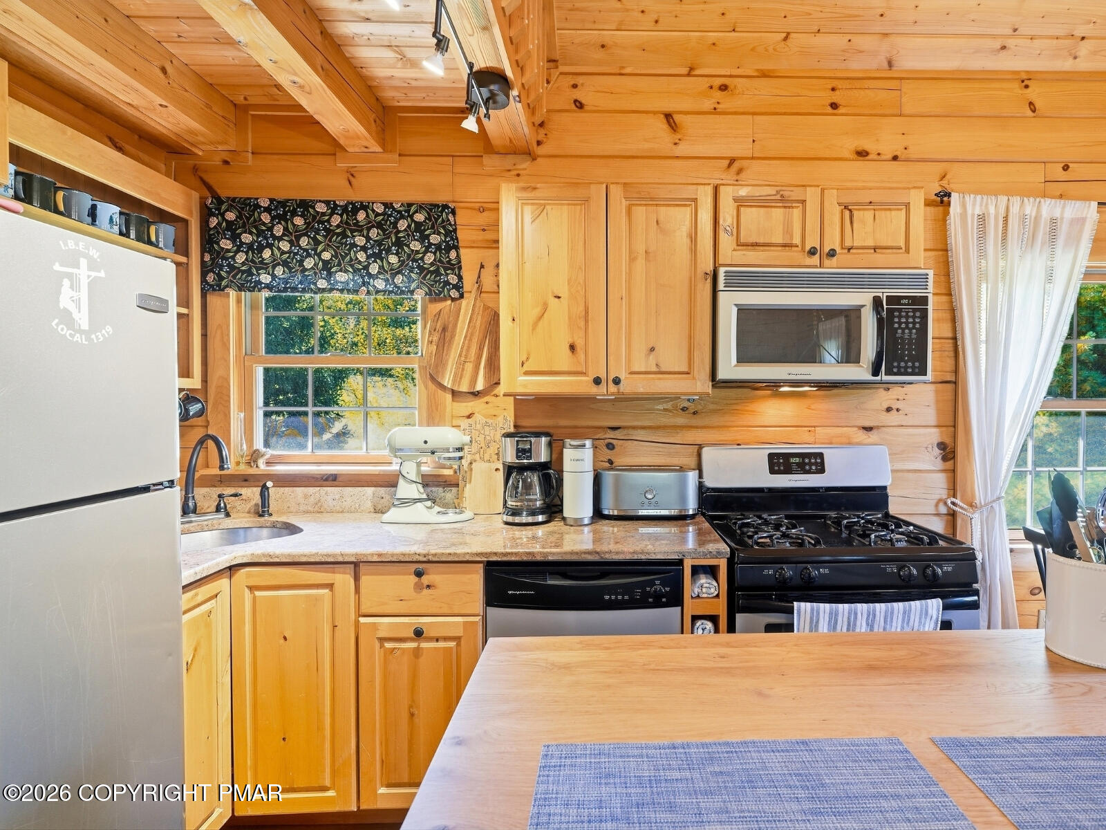 100 Meadowlark Lane Property Photo 16