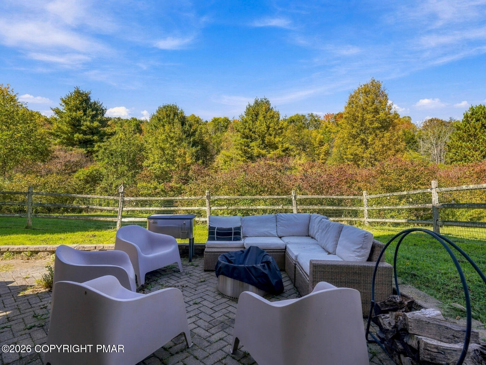 100 Meadowlark Lane Property Photo 45