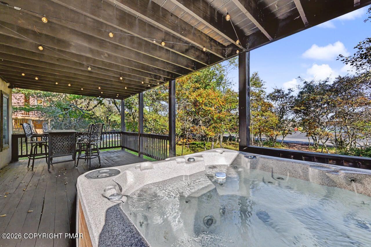101 Tennyson Circle Property Photo 100