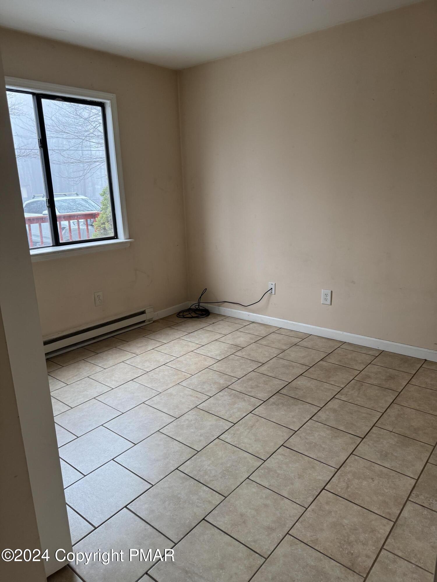 9193 Buttonwood Court Property Photo 6