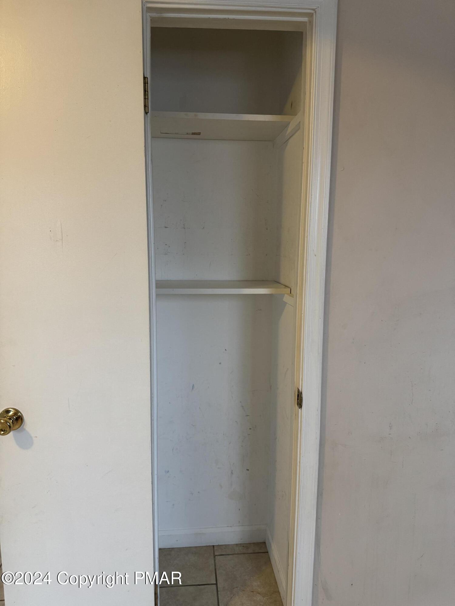 9193 Buttonwood Court Property Photo 7