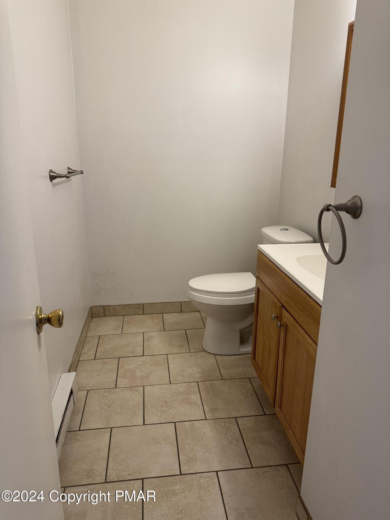 9193 Buttonwood Court Property Photo 8