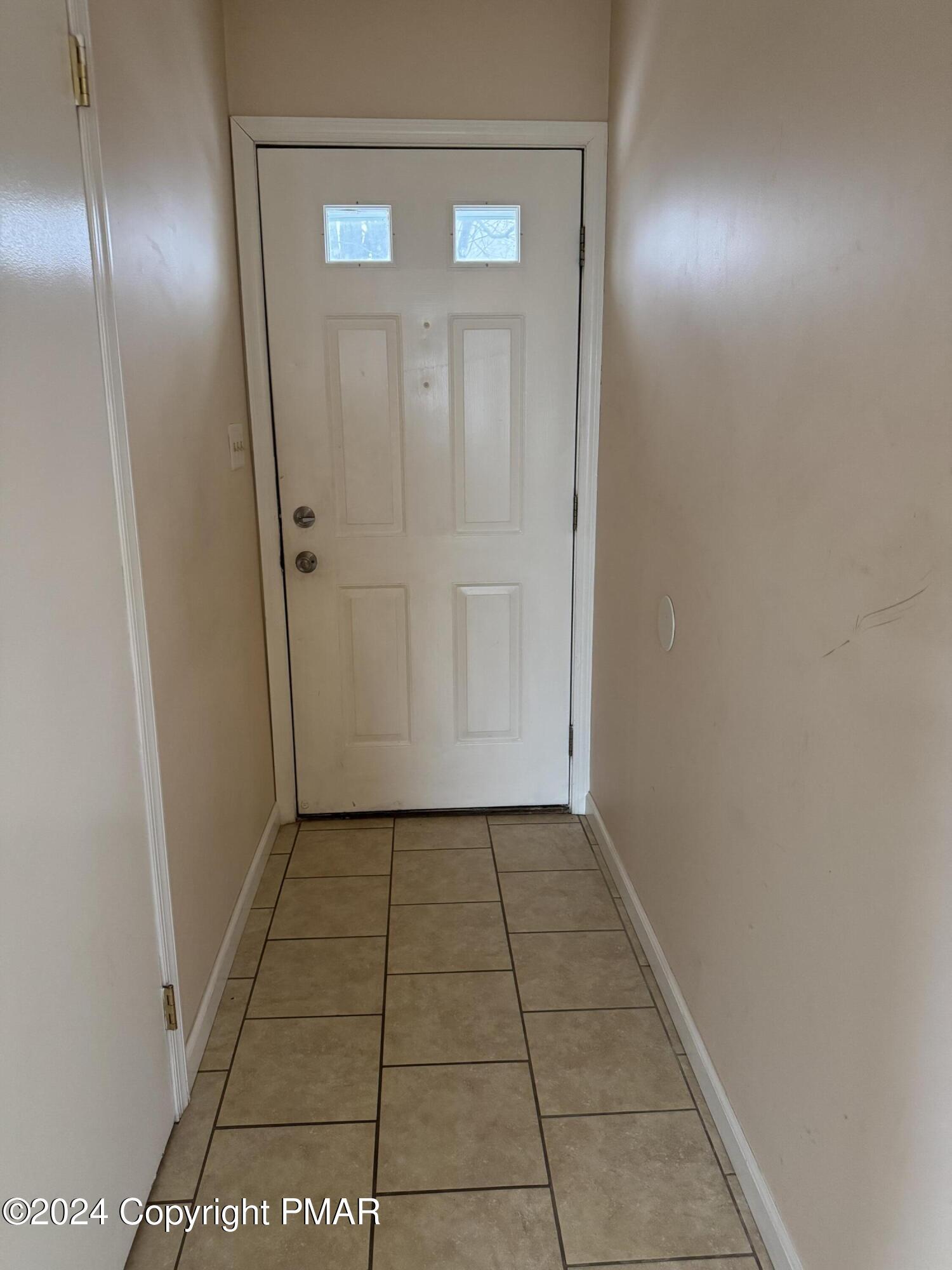9193 Buttonwood Court Property Photo 10