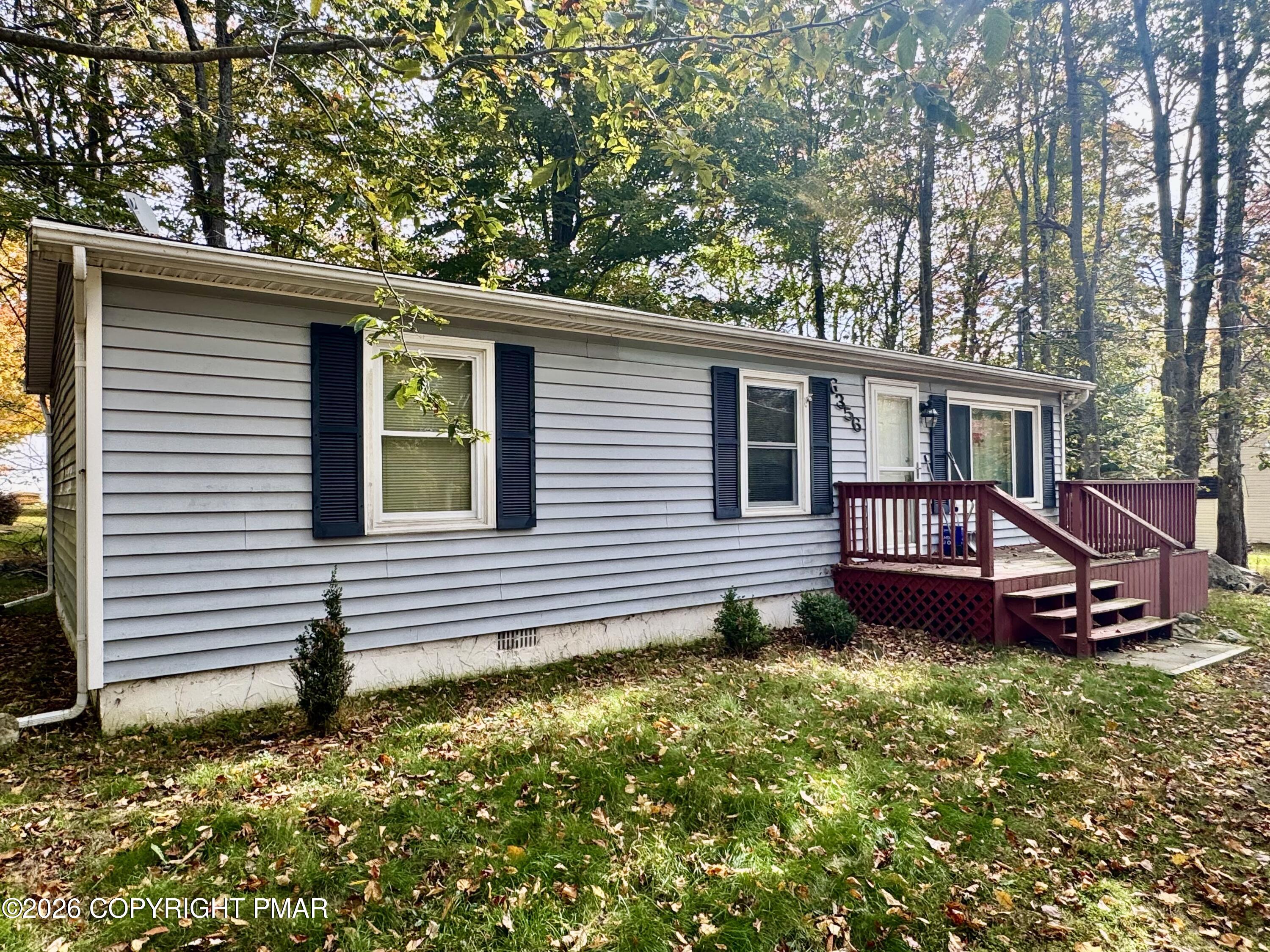 7506 Crestview Drive Property Photo 2
