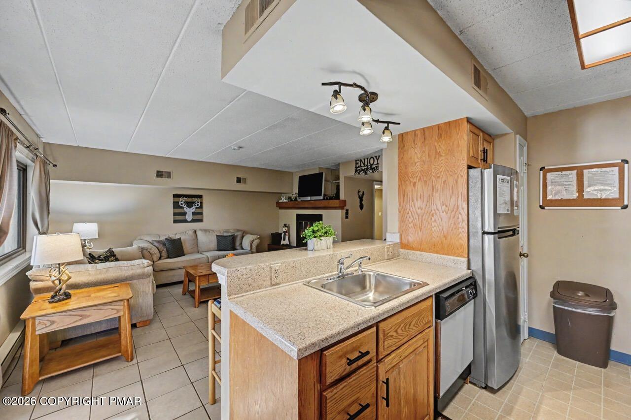 59 Midlake Drive 101 Property Photo 32