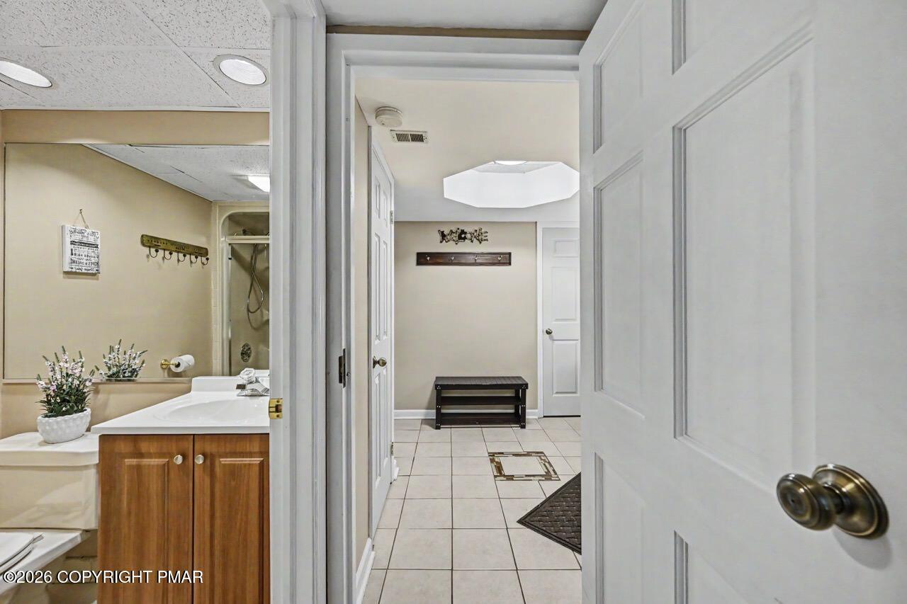 59 Midlake Drive 101 Property Photo 49