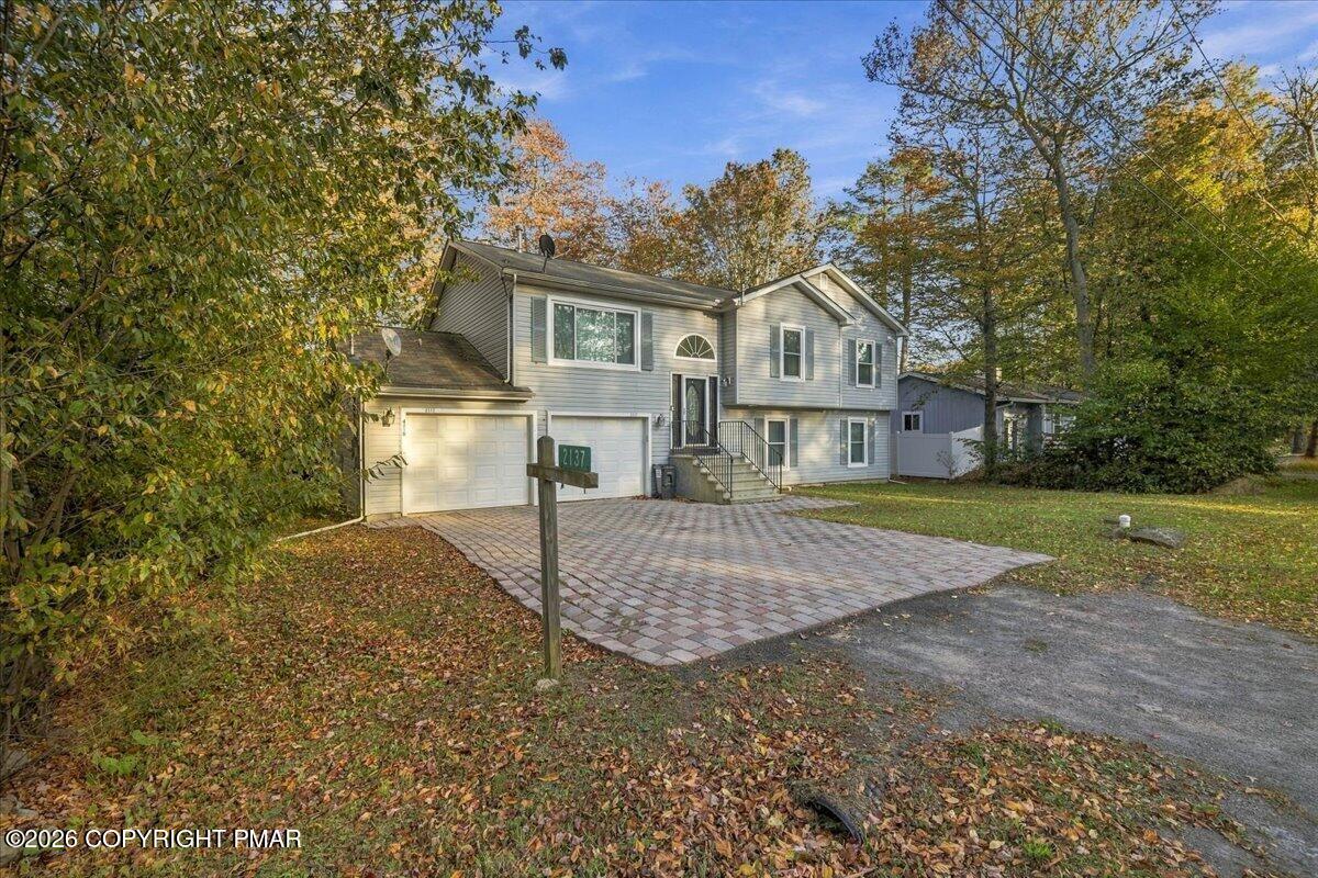 2137 Freedom Way Property Photo 3