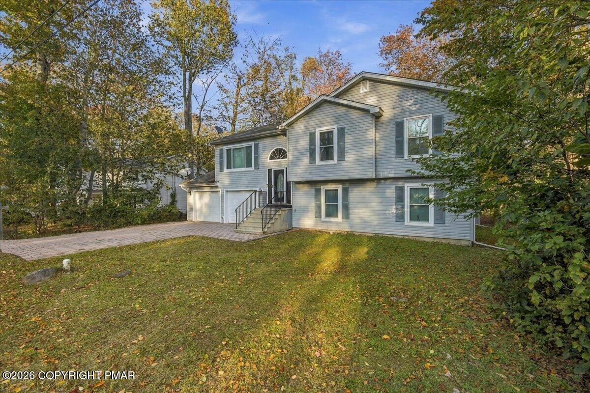 2137 Freedom Way Property Photo 6