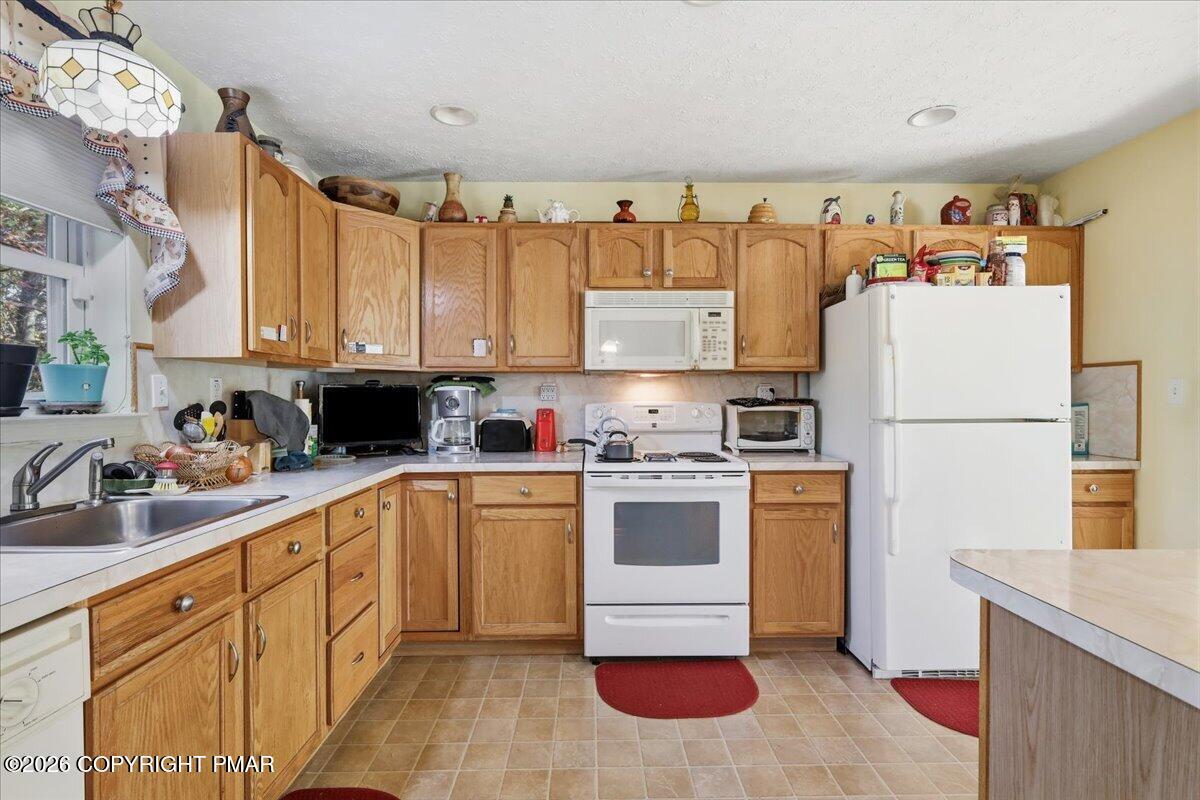 2137 Freedom Way Property Photo 28