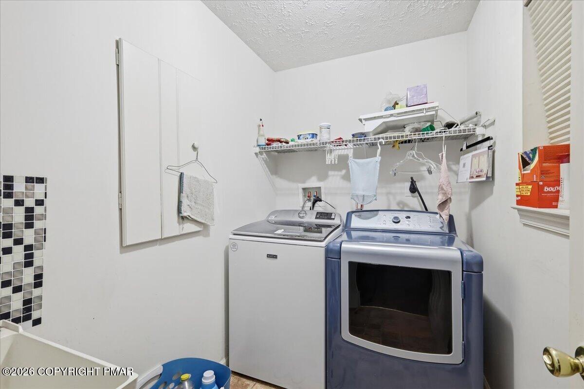 2137 Freedom Way Property Photo 52