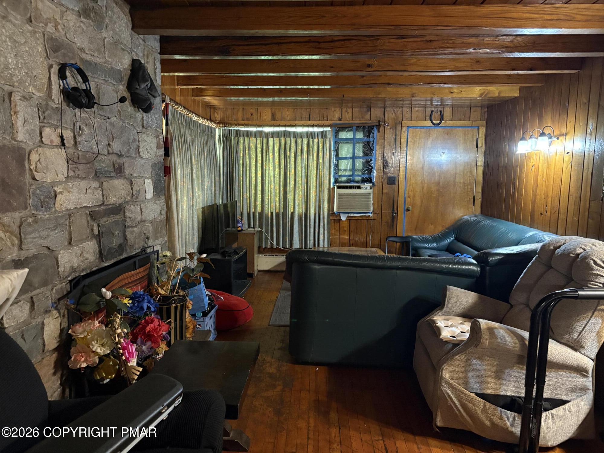 2745 Mountain Road Property Photo 3