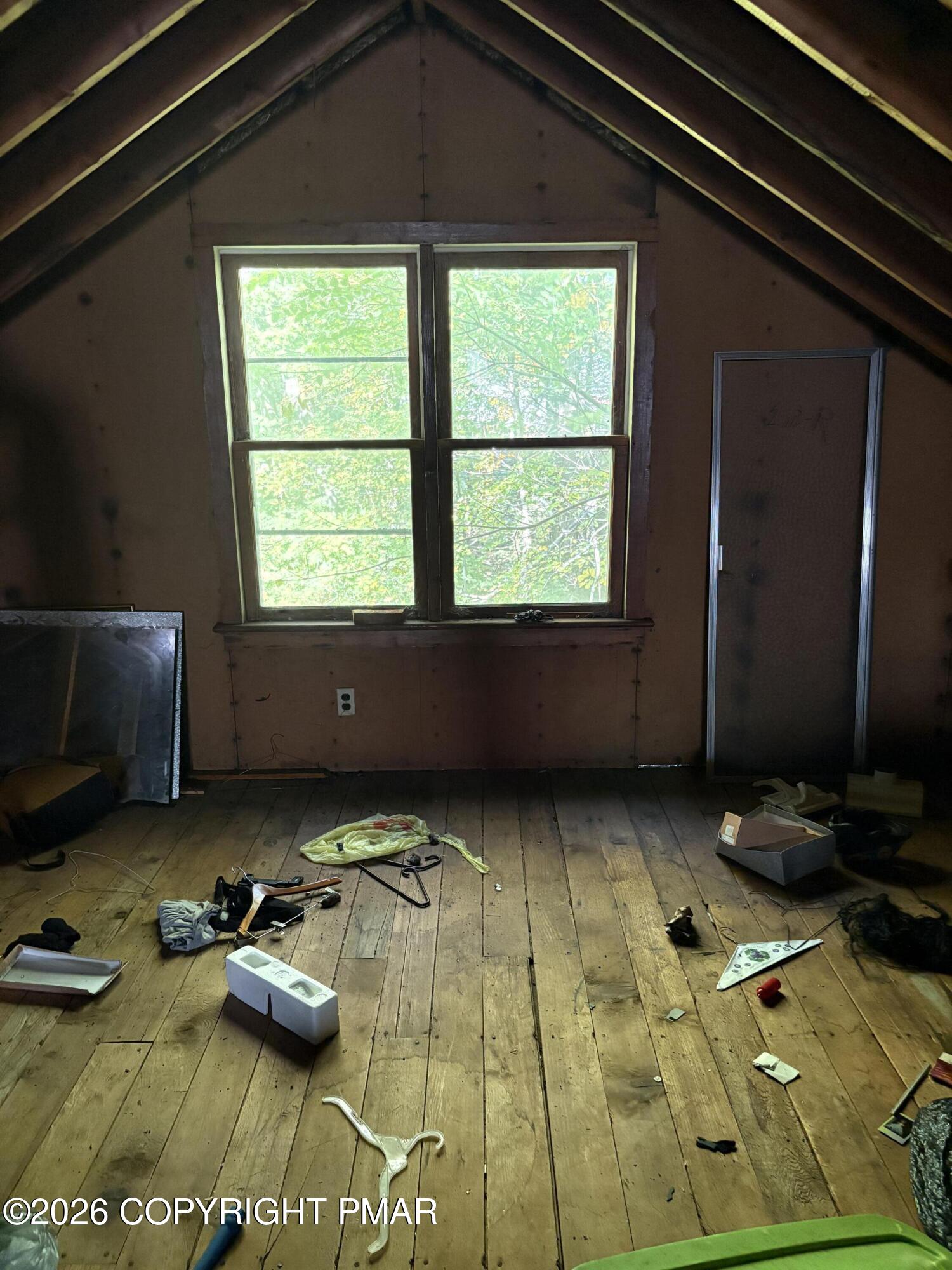 2745 Mountain Road Property Photo 9