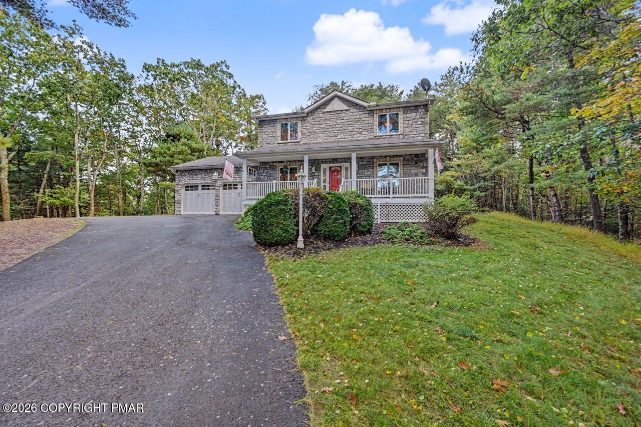 212 Fairfield Drive Property Photo 3