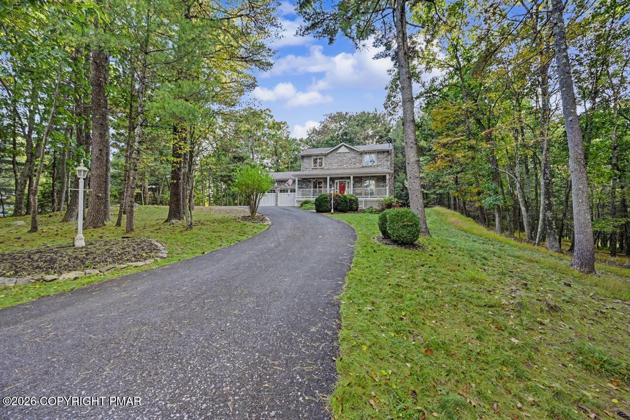212 Fairfield Drive Property Photo 5