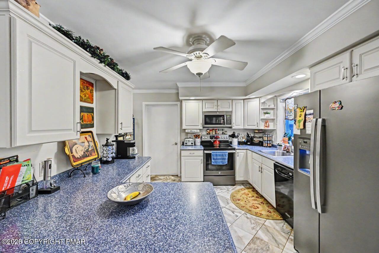 212 Fairfield Drive Property Photo 21