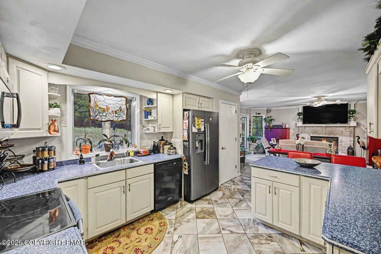 212 Fairfield Drive Property Photo 23