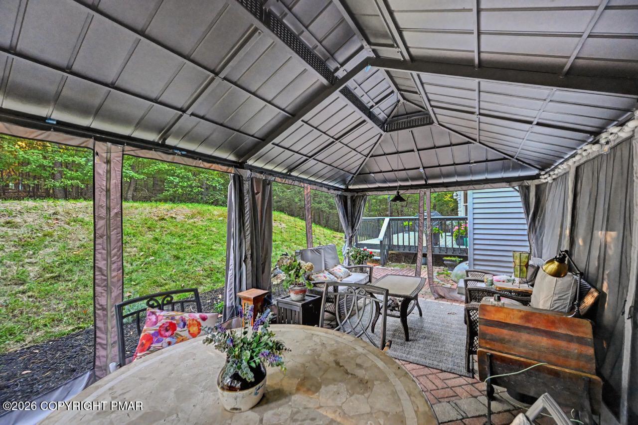 212 Fairfield Drive Property Photo 60