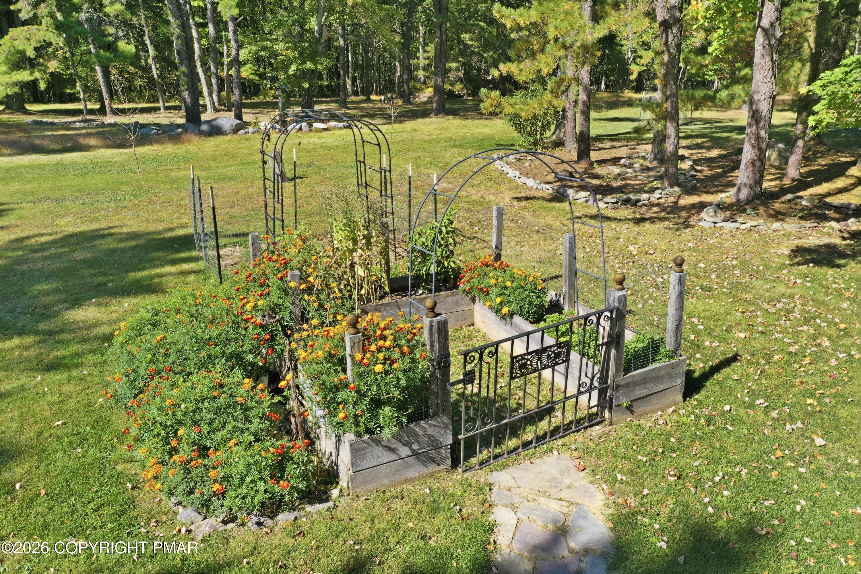 1437 Twin Pine Road Property Photo 57