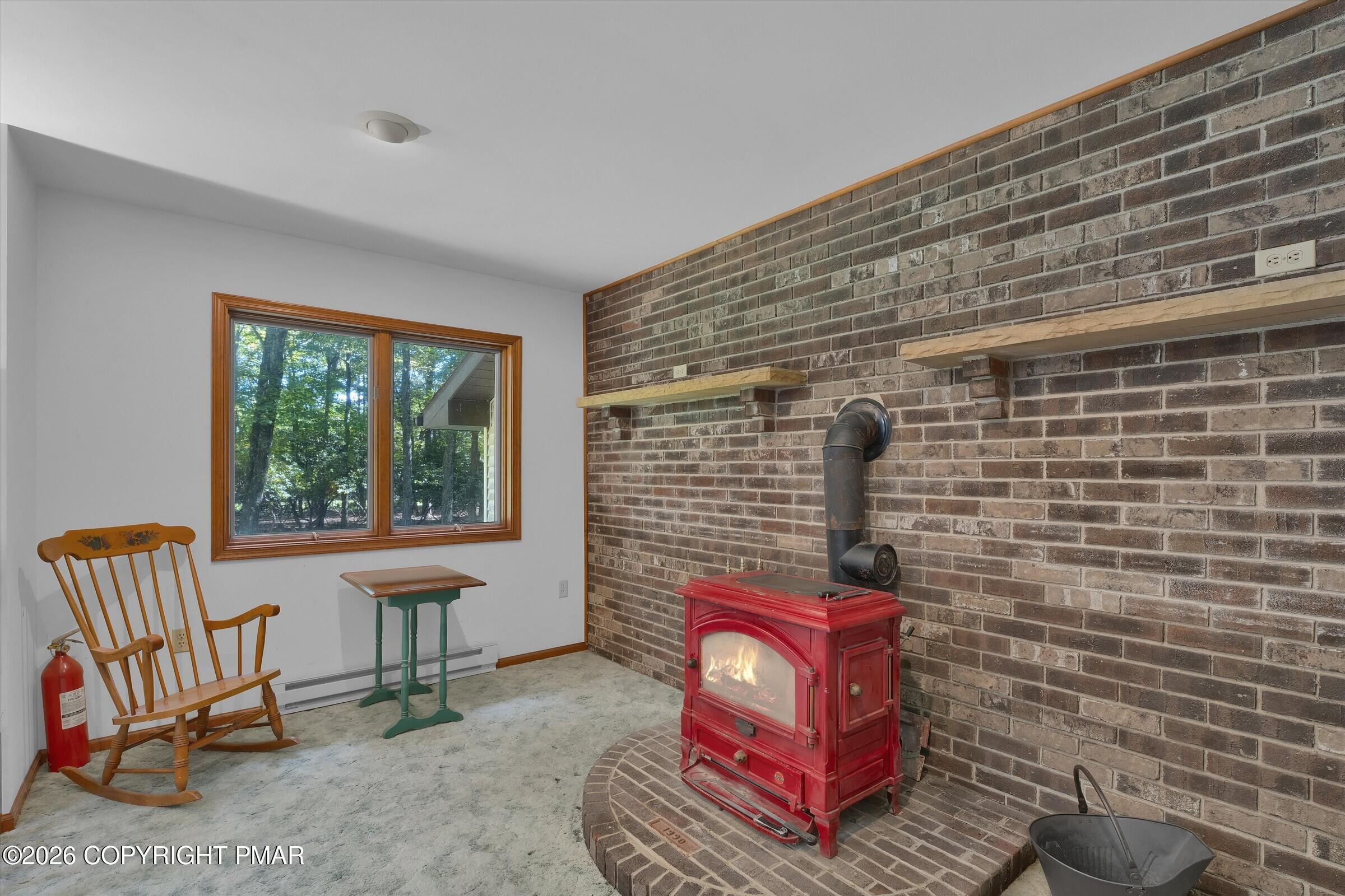 909 Hell Hollow Road Property Photo 8