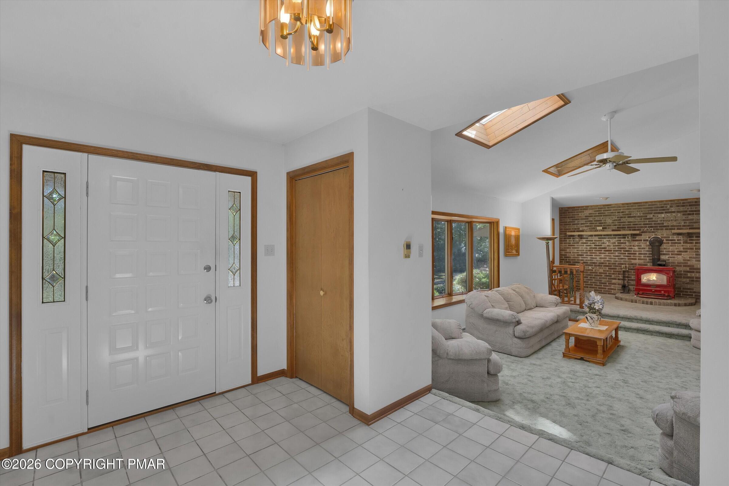 909 Hell Hollow Road Property Photo 9