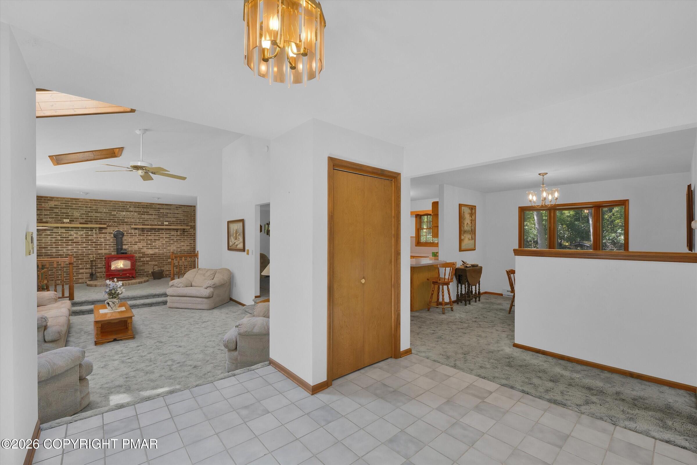 909 Hell Hollow Road Property Photo 10