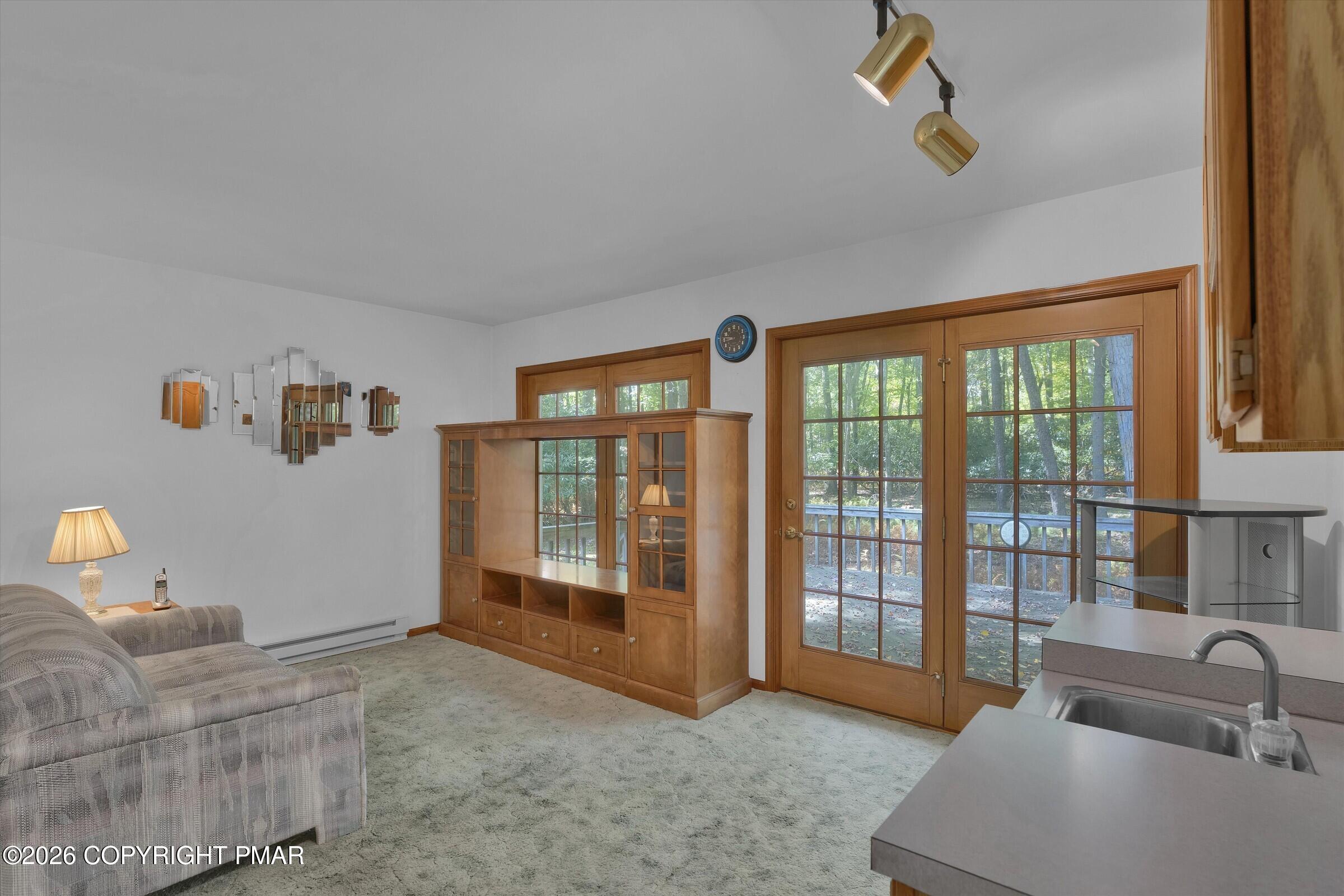 909 Hell Hollow Road Property Photo 14