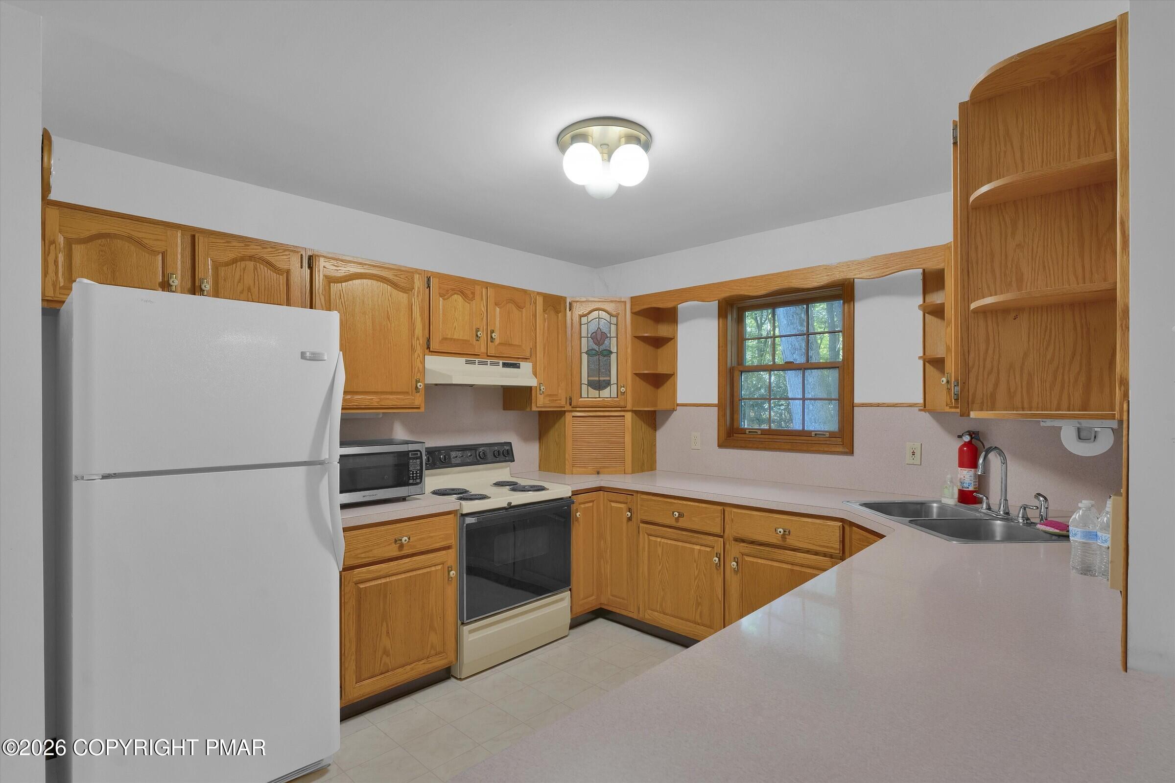909 Hell Hollow Road Property Photo 17