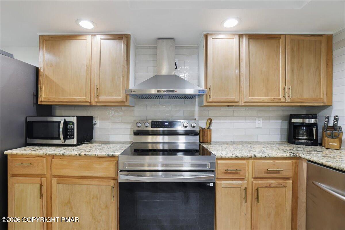 6138 Wales Court Property Photo 13