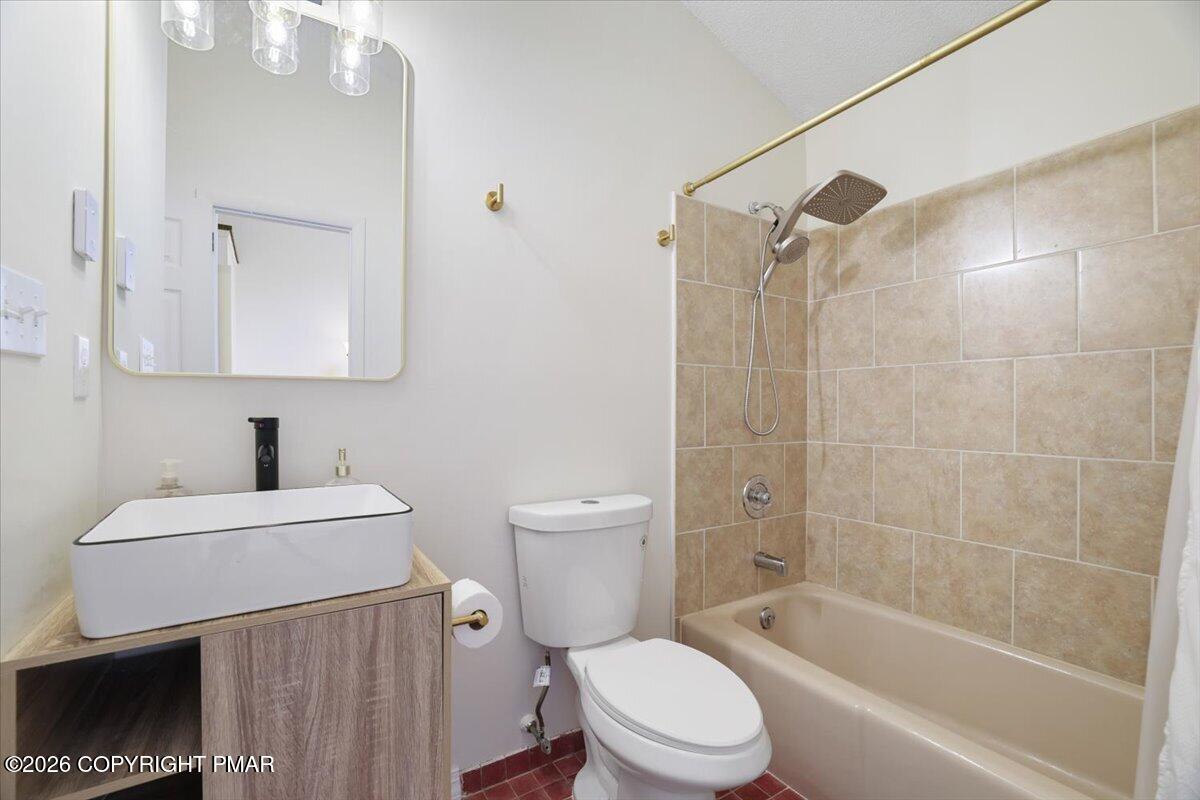 6138 Wales Court Property Photo 30