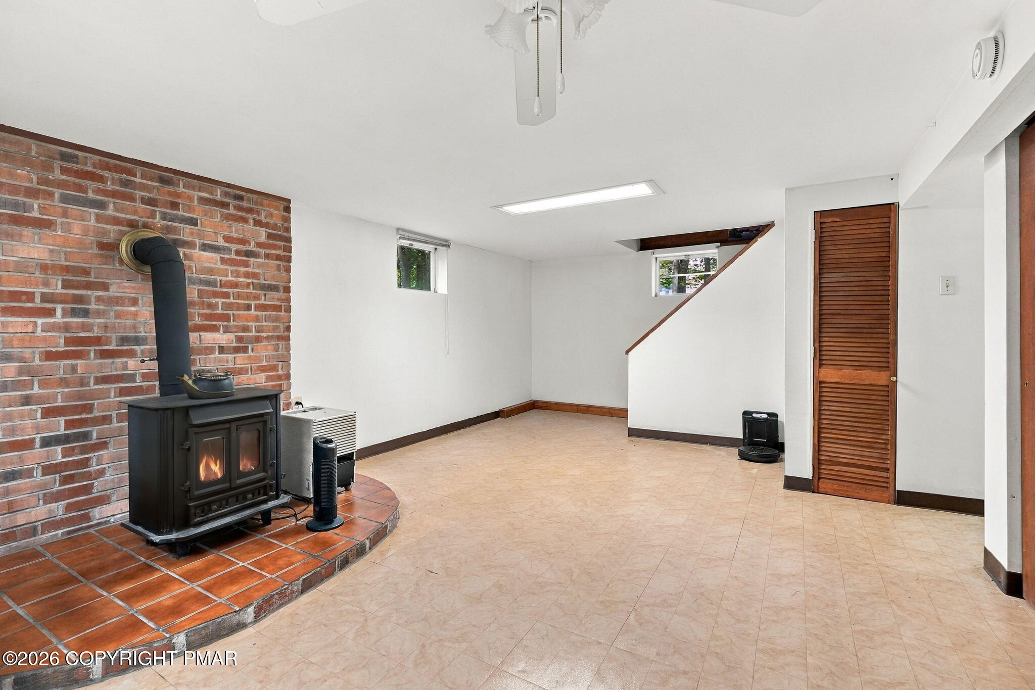 22 White Birch Drive Property Photo 6
