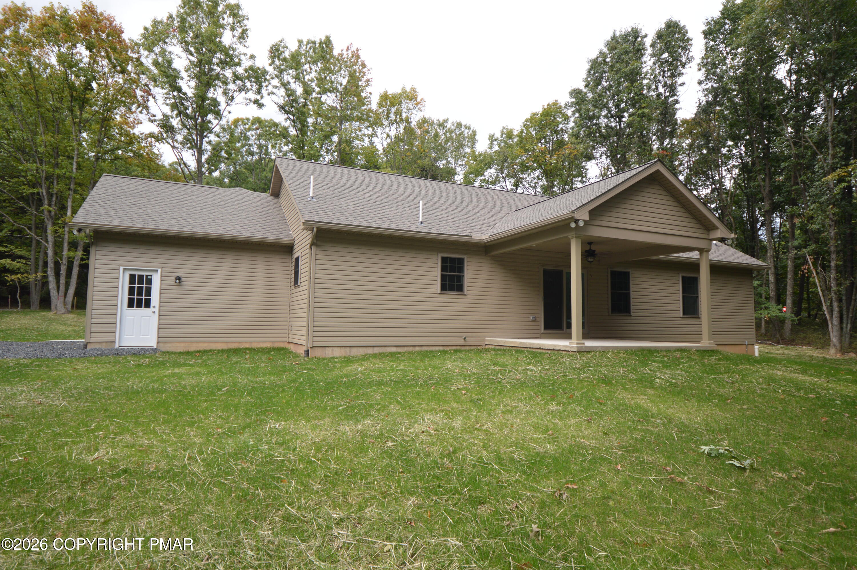 120 Ozark Drive Property Photo 4