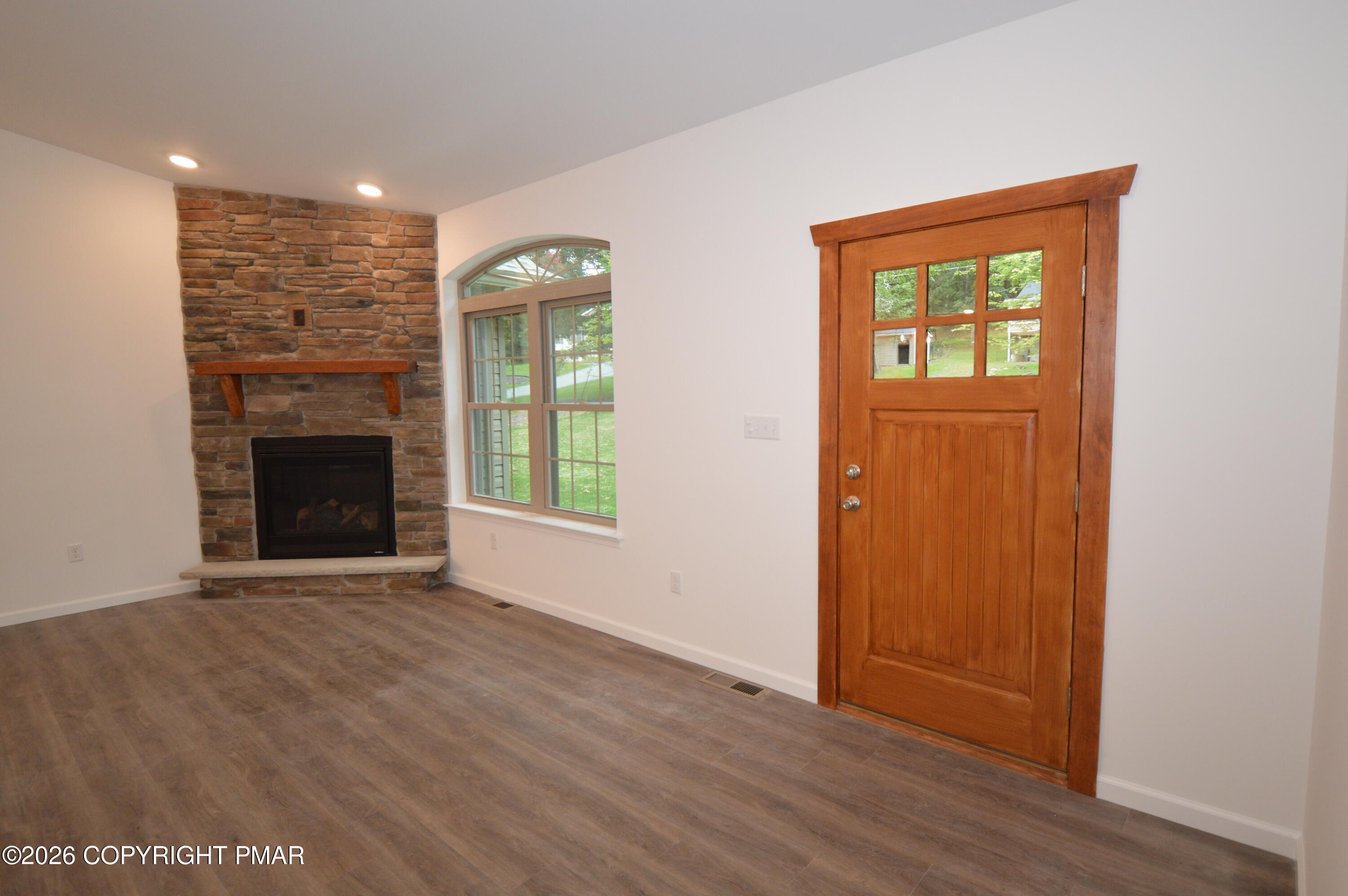 120 Ozark Drive Property Photo 5