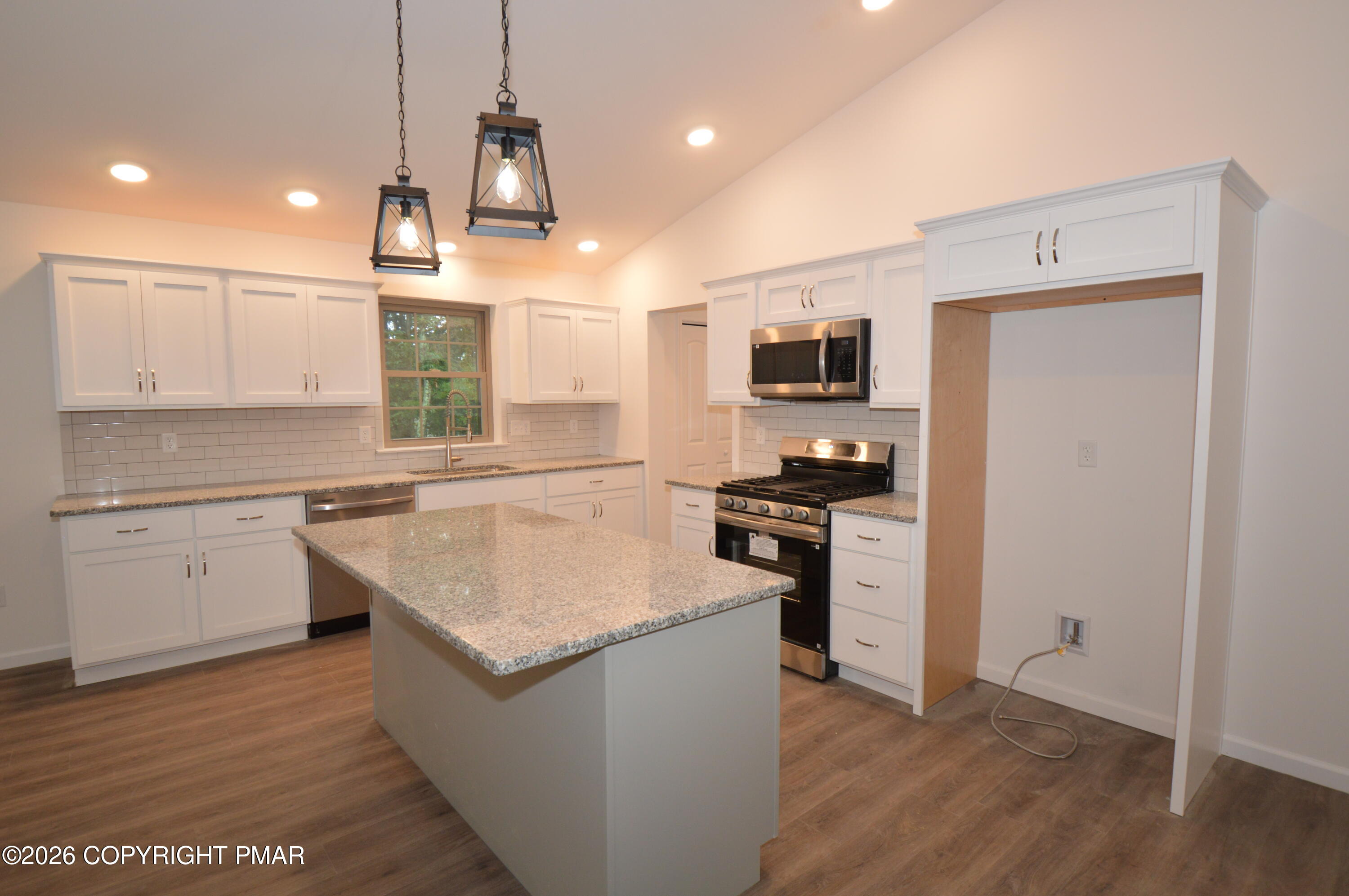 120 Ozark Drive Property Photo 14