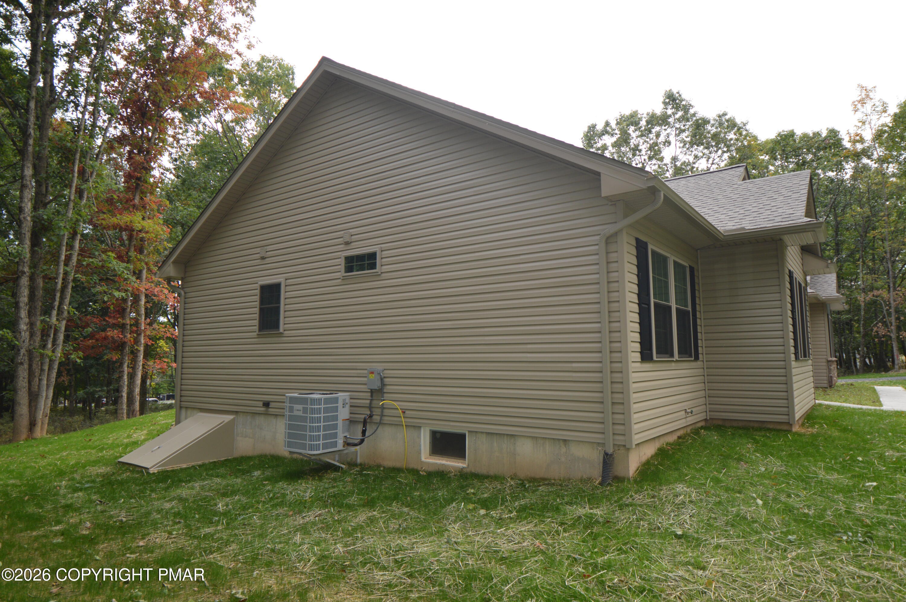 120 Ozark Drive Property Photo 29