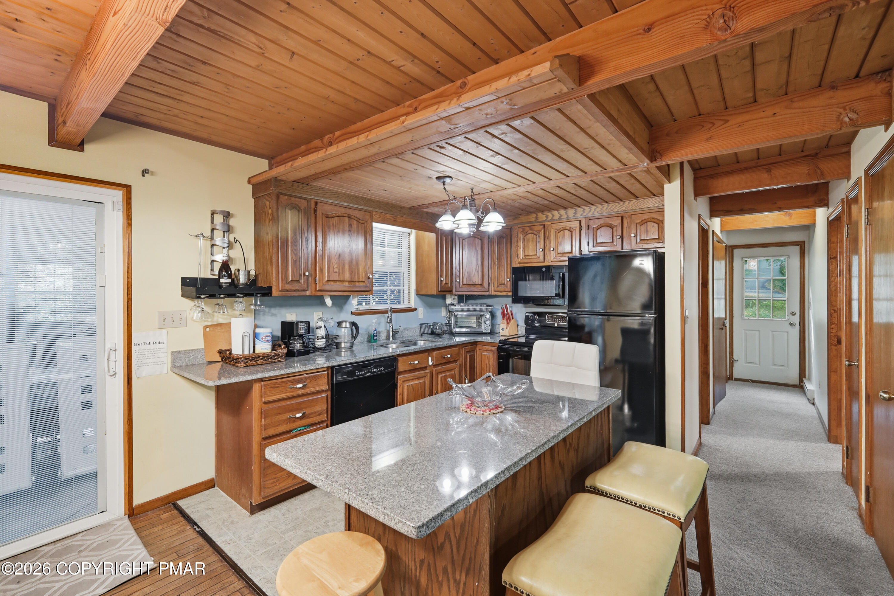 2506 Camelback Avenue Property Photo 8