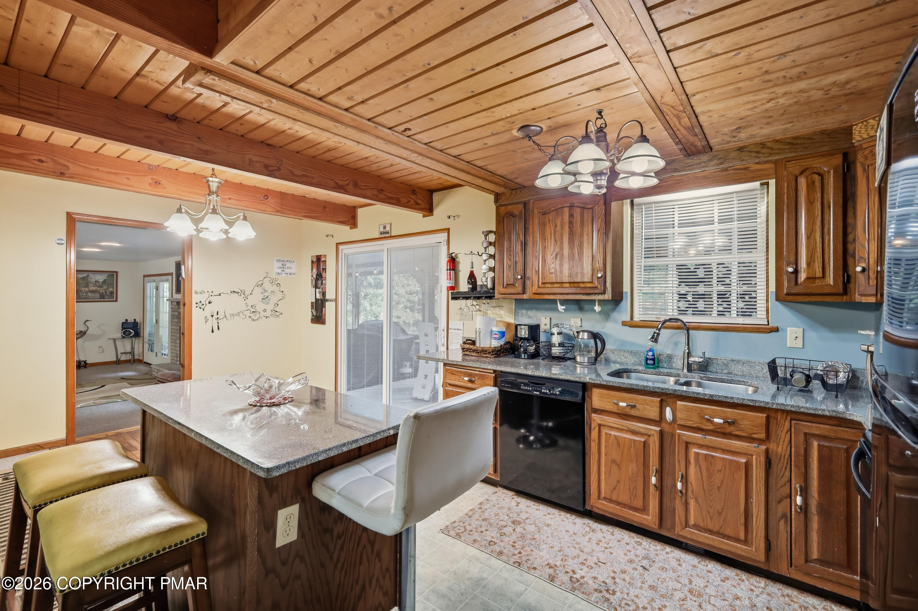 2506 Camelback Avenue Property Photo 9