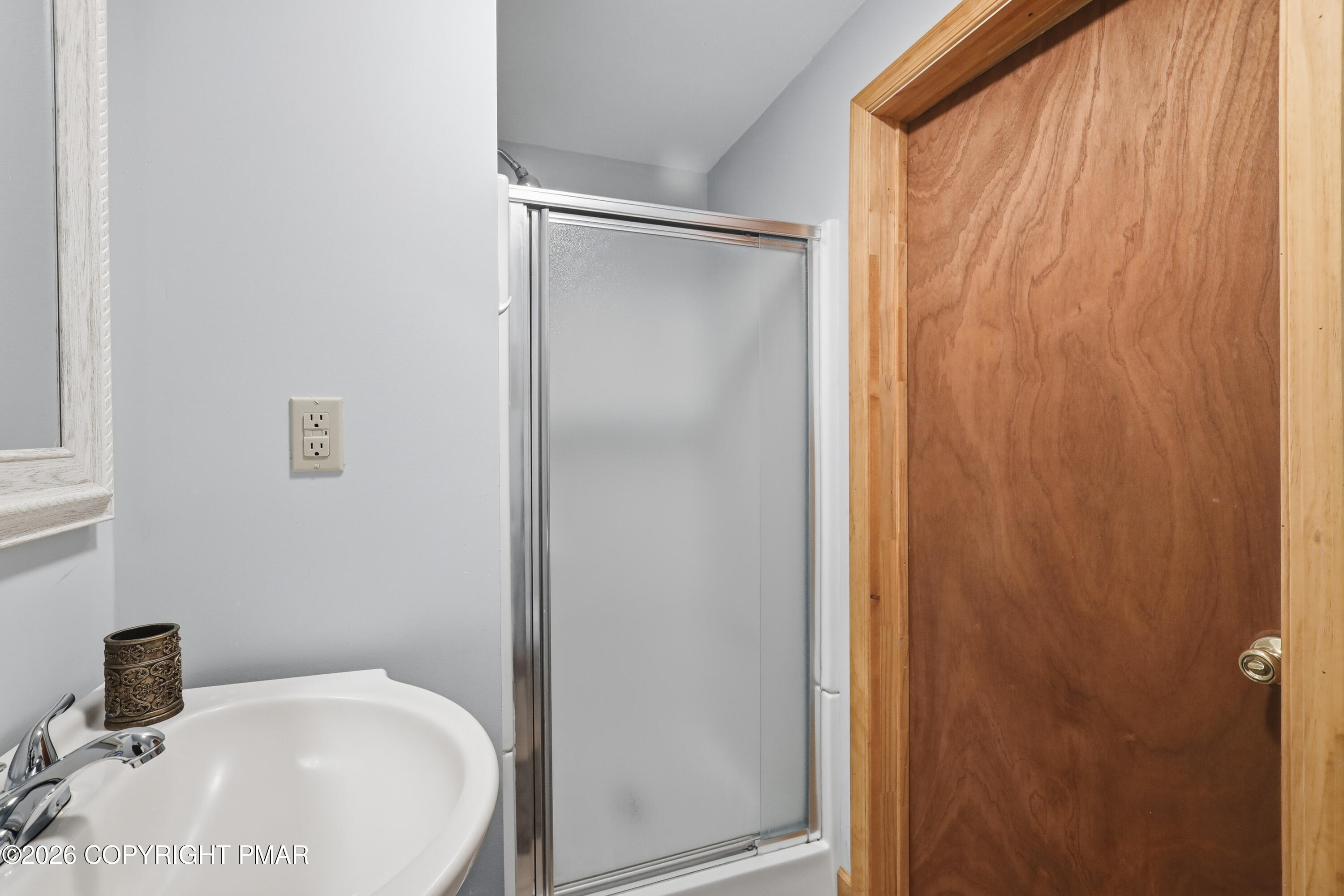 2506 Camelback Avenue Property Photo 32