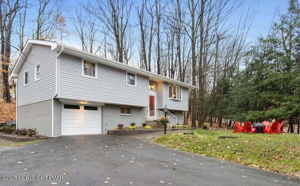 113 Cresthill Circle Property Photo 1