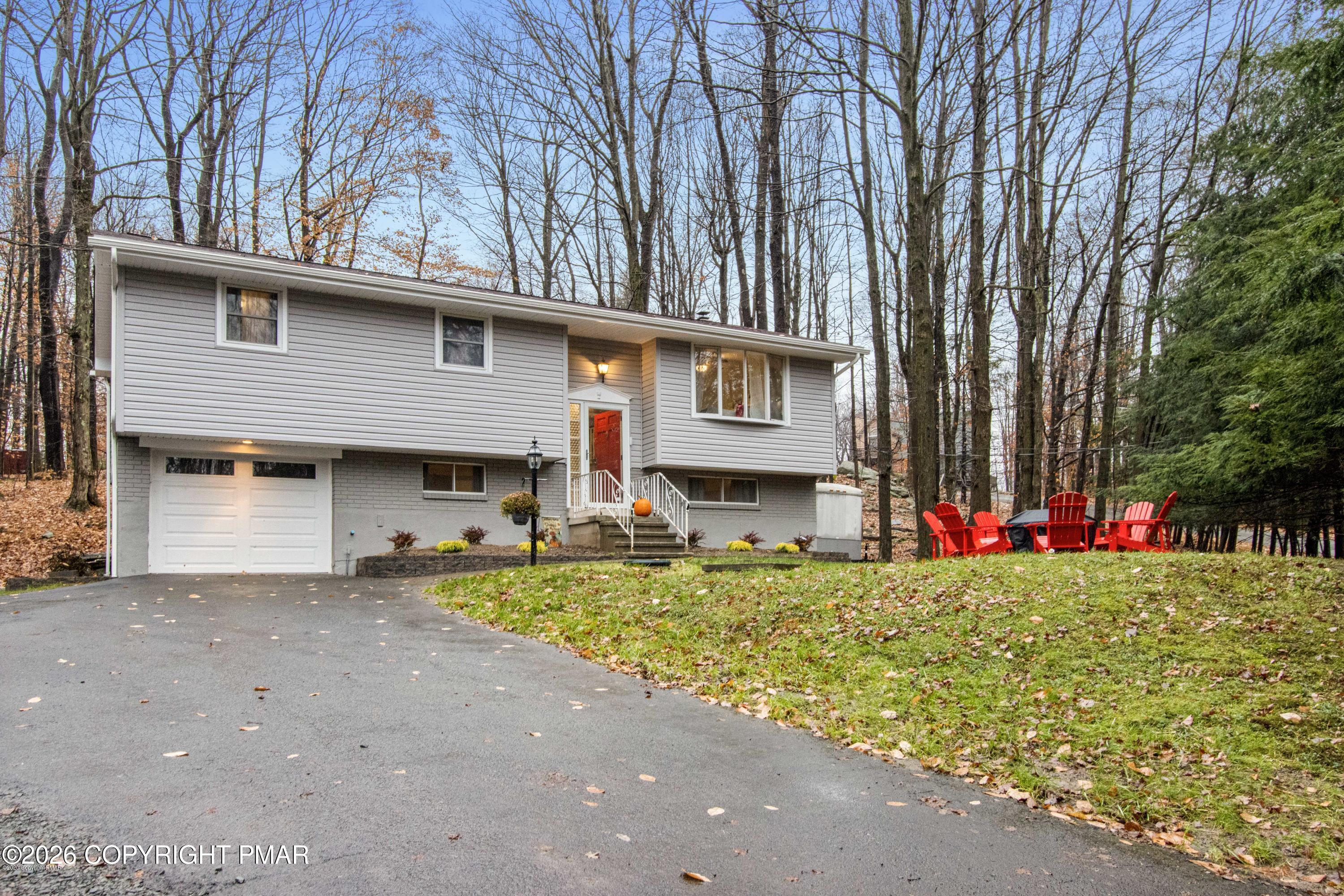 113 Cresthill Circle Property Photo 2