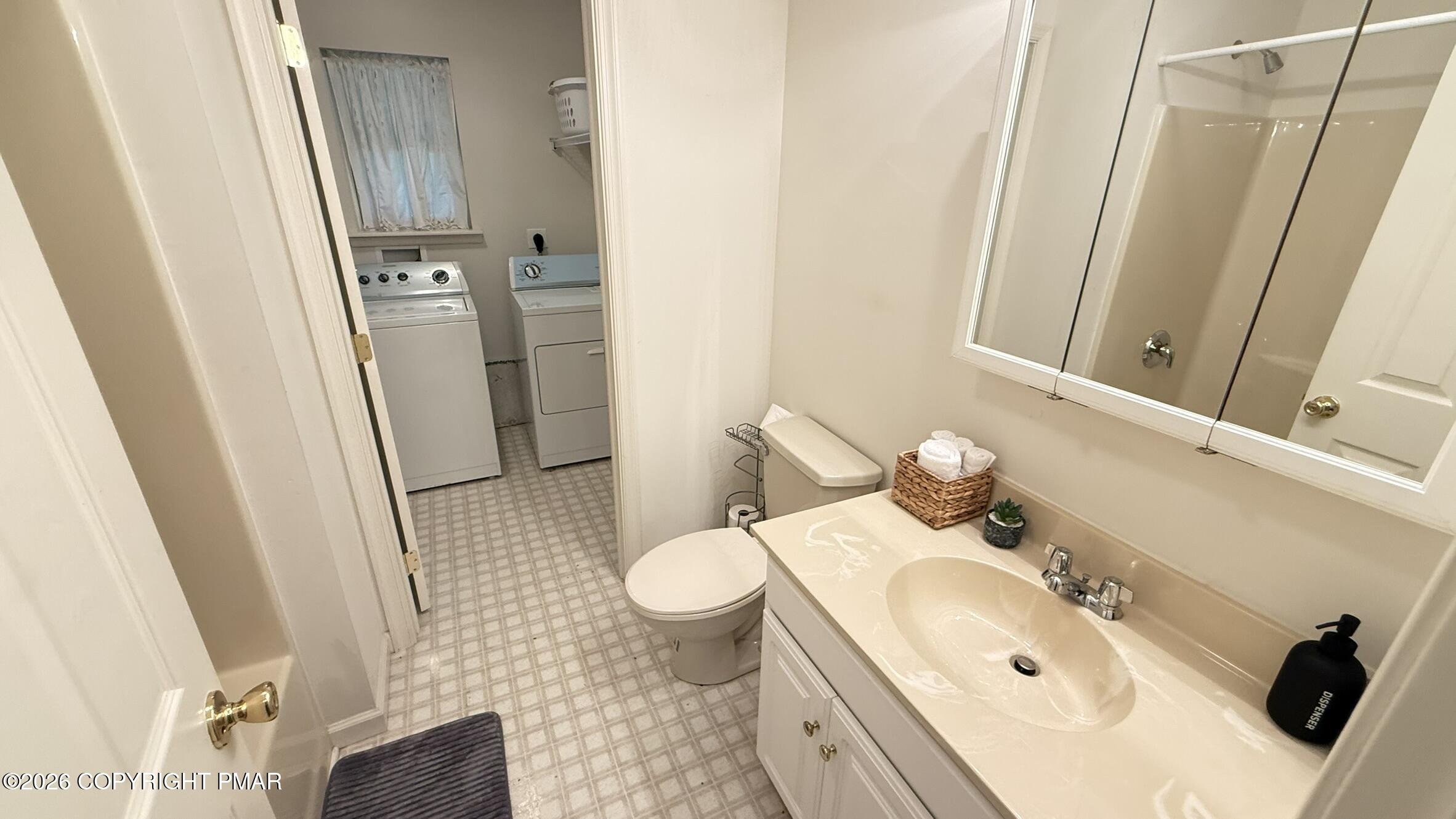 1661 Cotswold Road Property Photo 27