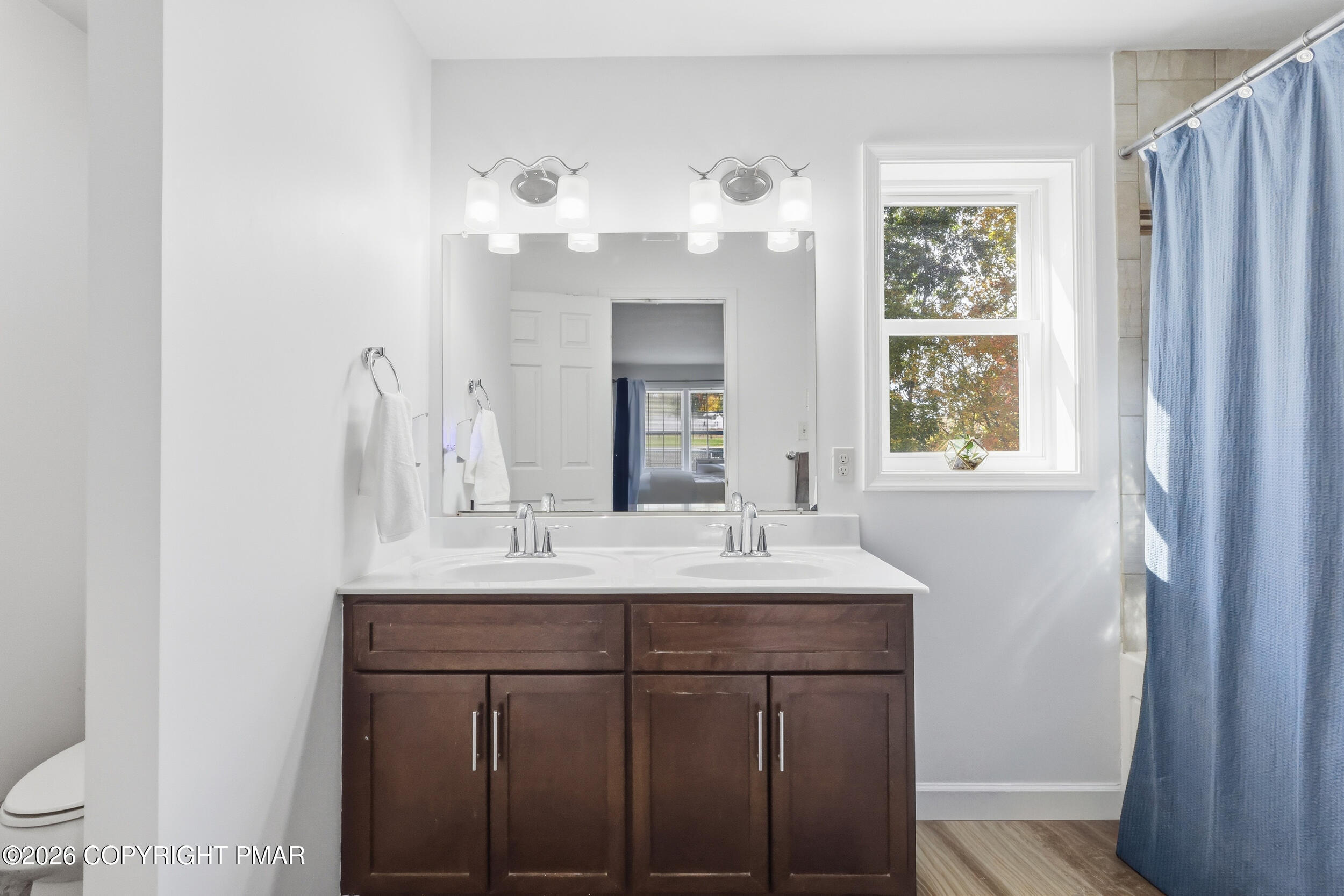 135 American Way Property Photo 20
