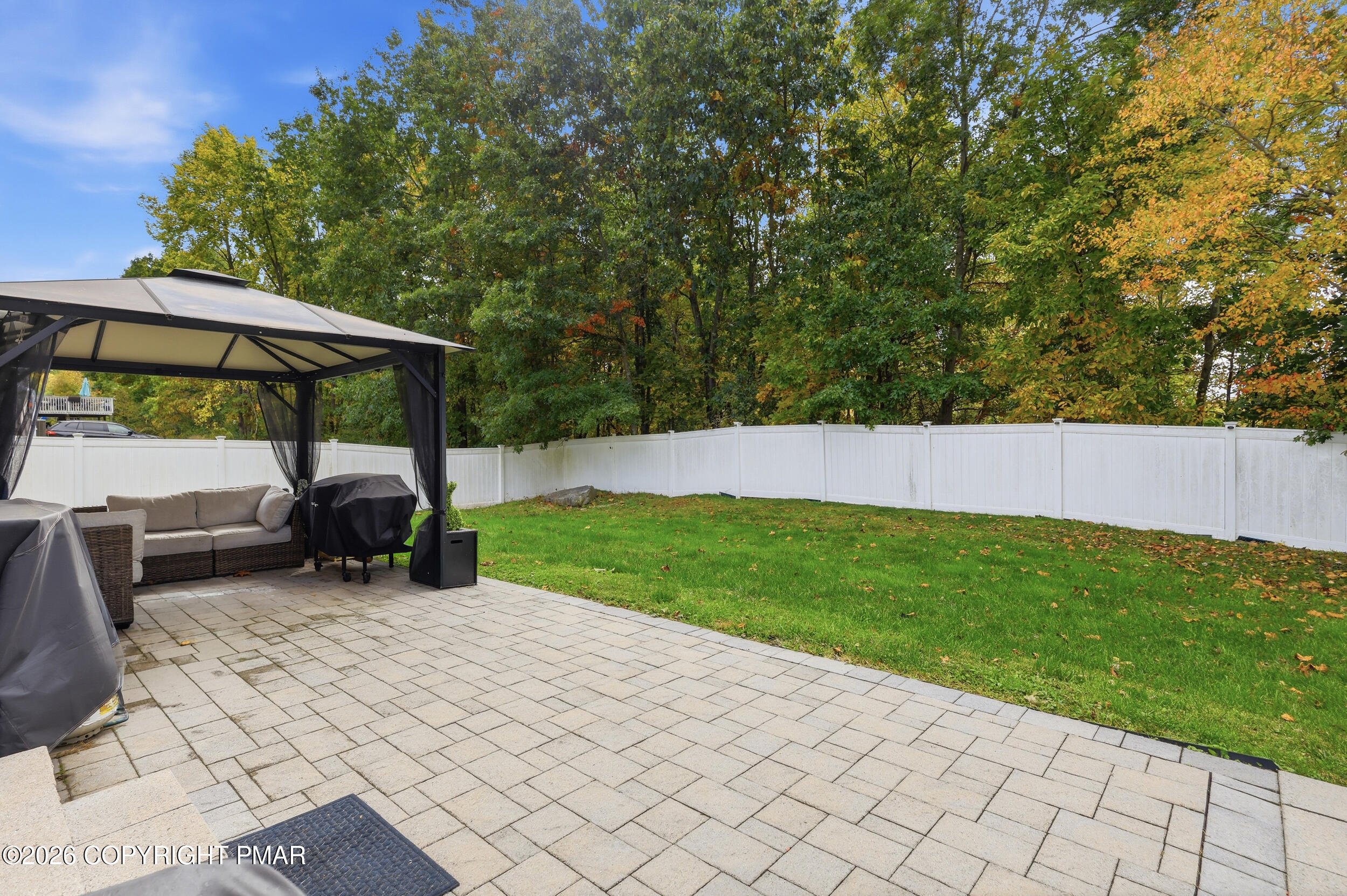 135 American Way Property Photo 34
