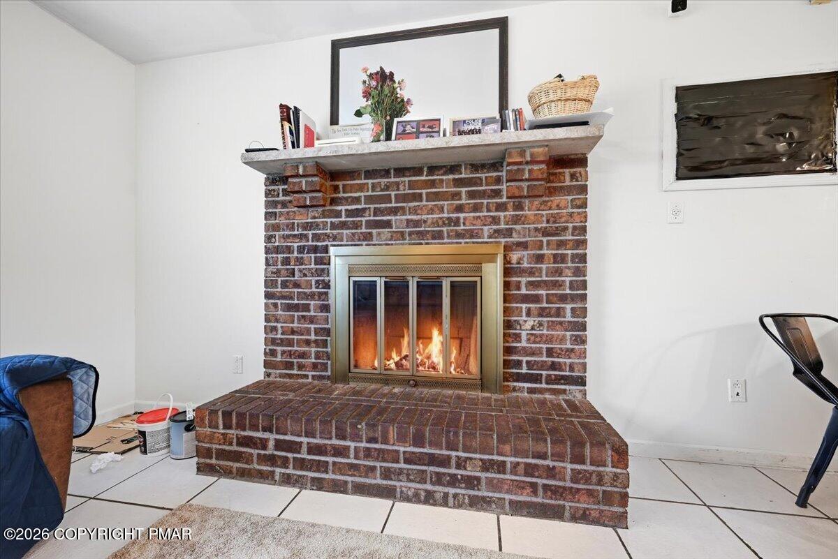 1112 Scott Street Property Photo 9