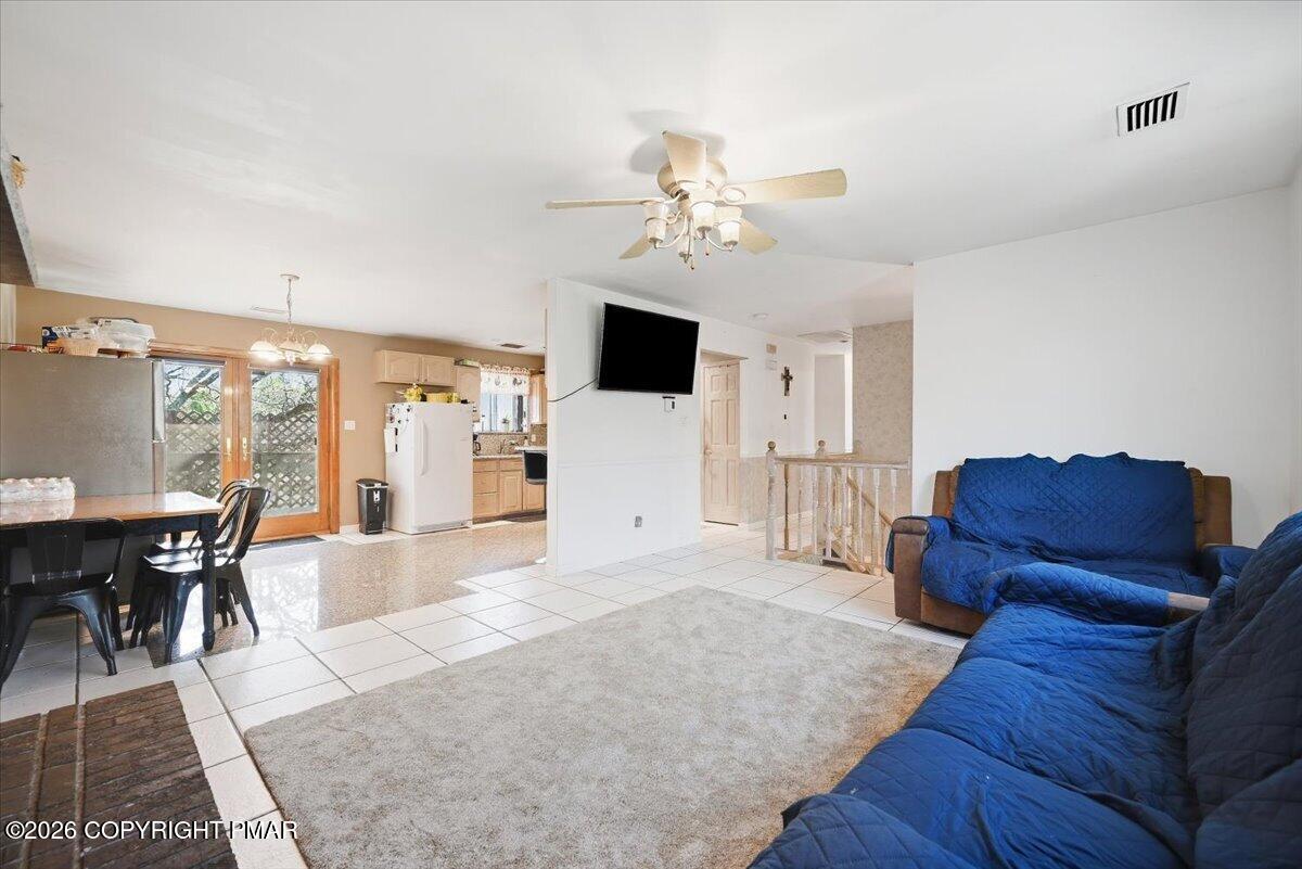 1112 Scott Street Property Photo 10