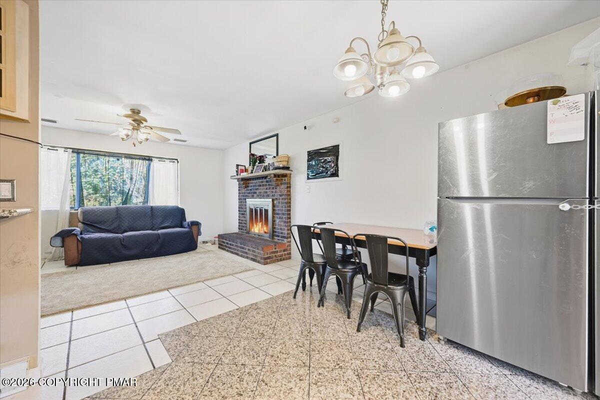 1112 Scott Street Property Photo 13
