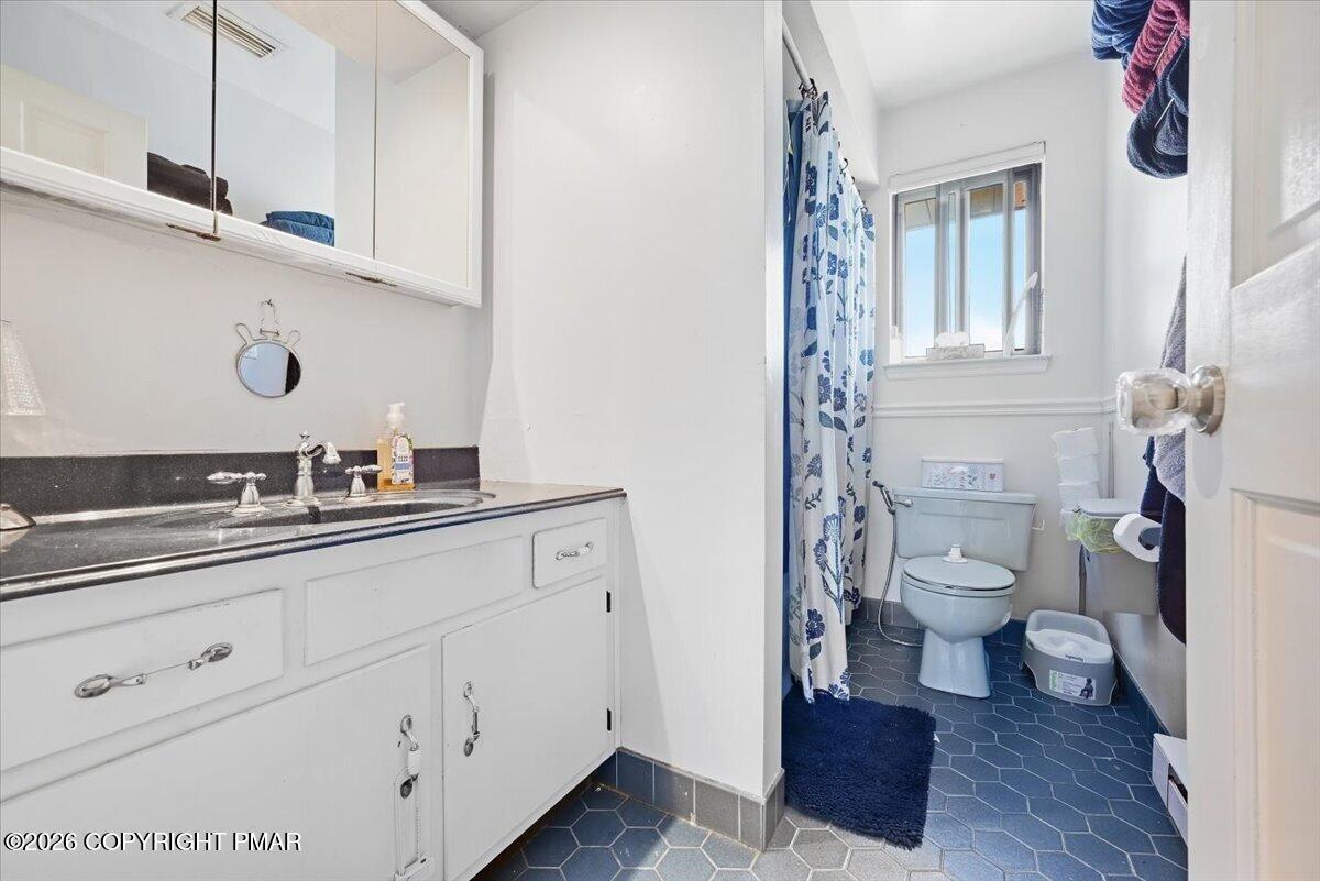1112 Scott Street Property Photo 43
