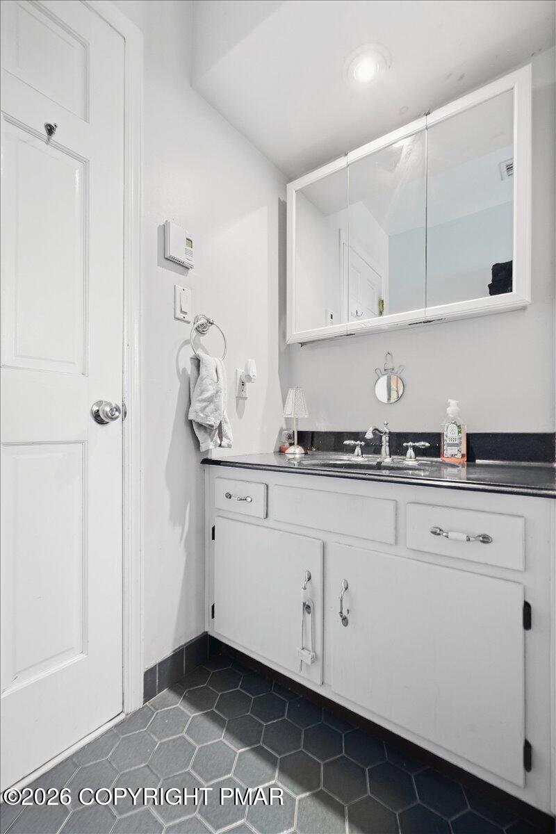 1112 Scott Street Property Photo 46